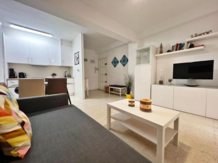 Magnifico Apartamento En El Centro De Fuengirola Bagian luar foto